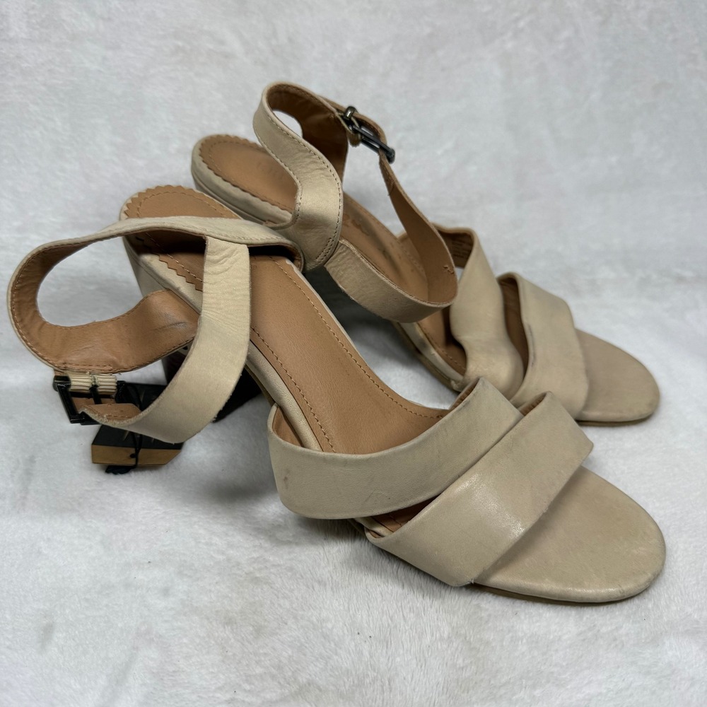 Crevo‎ Footwear Beige Leather Block Heel Sandals Memory Foam Studded Boho 10